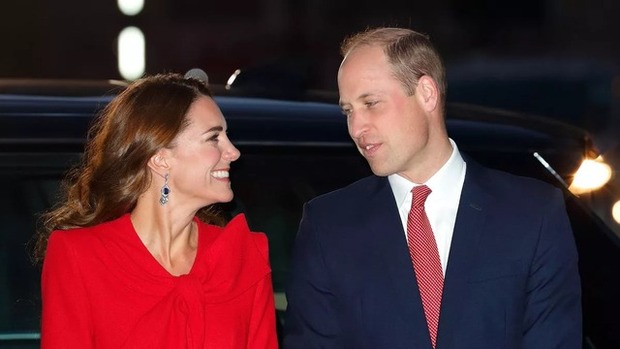 Vì sao Thân vương William không bao giờ đeo nhẫn cưới dù Vương phi Kate luôn mang nhẫn bên mình? - Ảnh 1.