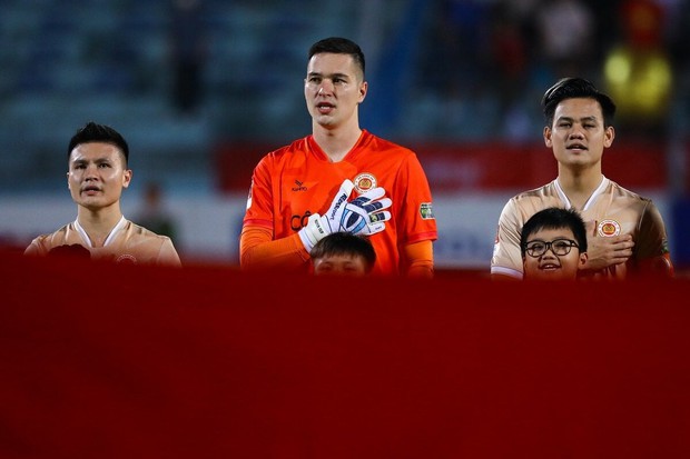 Tuyển Việt Nam cần cải tổ đội hình: 'Thế hệ vàng' đang tuổi đẹp, vì sao?