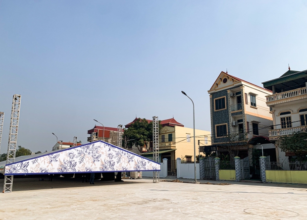 Mẹ của Quang Hải chấp chiếm dẫn đầu việc chuẩn bị lễ ăn hỏi với cả phụ huynh và 100 người làm việc