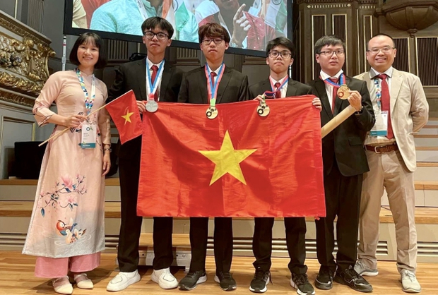 2023 - năm bội thu của học sinh Việt trên đấu trường Olympic quốc tế: 8 HCV, 12 HCB và nhiều hơn thế nữa! - Ảnh 3.