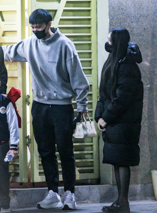 Đoàn Văn Hậu với Đoãn Hải My: Hành động tinh tế giữa tin đồn mang bầu