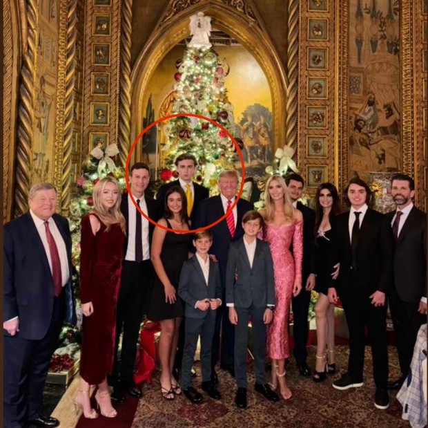 Hoàng tử Nhà Trắng Barron Trump hiếm hoi xuất hiện sau thời gian dài, chụp vội một bức cũng flex được chiều cao cùng thần thái ngút ngàn - Ảnh 3.