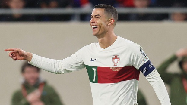 11 kỷ lục độc đáo mà không ai ngờ rằng có thể tồn tại: Các thành tựu của Ronaldo và Messi