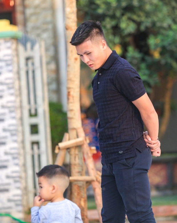 Quang Hải chuẩn bị sôi nổi trước ngày cưới Chu Thanh Huyền, đón khách cháu gái tràn đầy nhịp sống