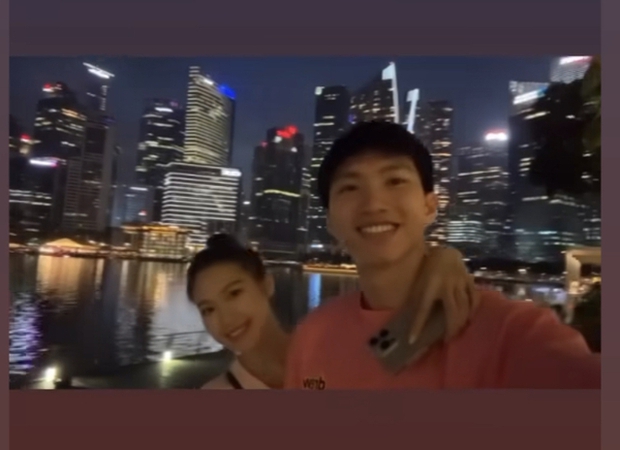 Du lịch Singapore: Đoàn Văn Hậu khiến fan bất ngờ với hành động sau lưng Doãn Hải My