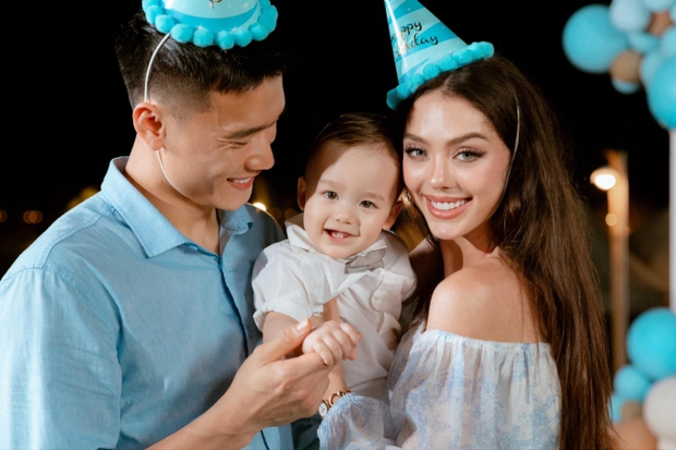 Bùi Tiến Dũng - Lý do thoải mái ở nhà chơi với con trai dù CAHN thua đau Hải Phòng