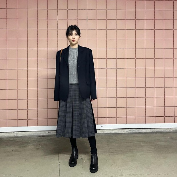 Style đời thường của Kim Yoo Jung: Sành điệu, sang xịn, xứng làm sách mẫu mặc đẹp cho các chị em - Ảnh 8.