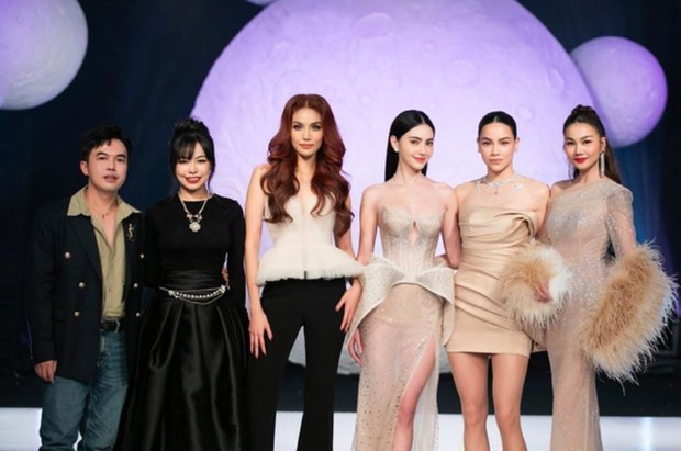 Mai Davika bị Á hậu Miss Universe 2023 tranh vị trí trung tâm ở sự kiện, người trong cuộc nói gì về drama này? - Ảnh 8.