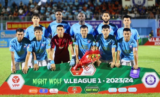 Cầu thủ Khánh Hòa đe dọa đình công: HLV Võ Đình Tân kêu gọi sự giúp đỡ