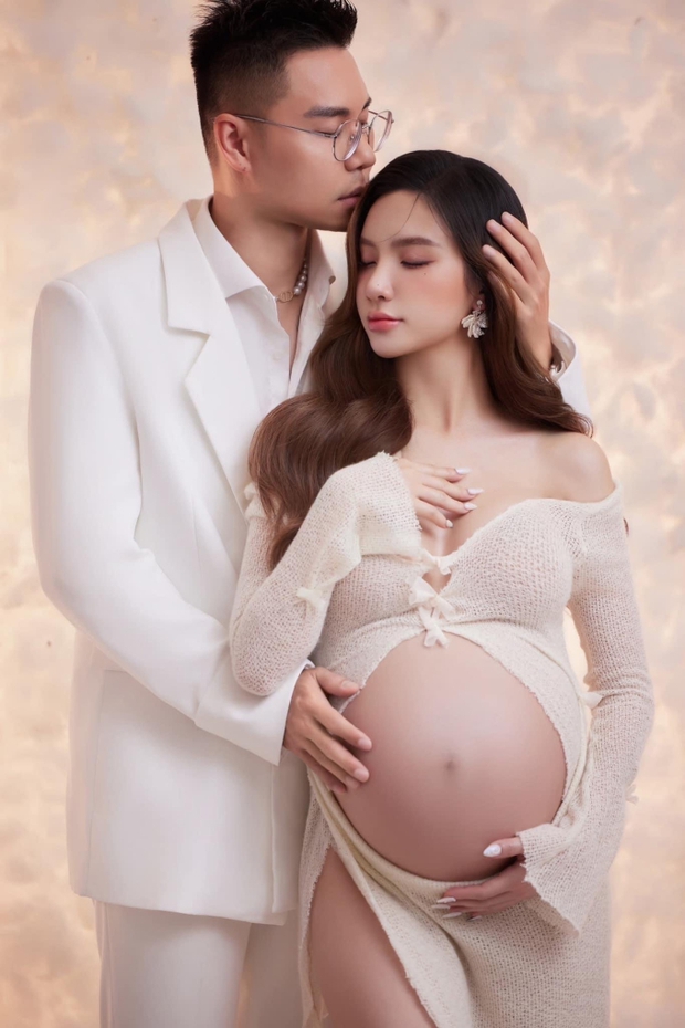 Sao nữ Vbiz thông báo mang bầu song thai, khoe ảnh nét căng ở tháng cuối thai kỳ - Ảnh 4.