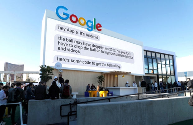 Google, Baidu tham gia cuộc đua với ChatGPT - Ảnh 1. Google, Baidu tham gia cuộc đua với ChatGPT - Ảnh 1.