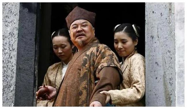 Chu Nguyên Chương hận nhất 1 gia tộc, trừng phạt con cháu mang họ này: Nam đời đời làm nô bộc, nữ bán thân trong kỹ viện - Ảnh 2. Chu Nguyên Chương hận nhất 1 gia tộc, trừng phạt con cháu mang họ này: Nam đời đời làm nô bộc, nữ bán thân trong kỹ viện - Ảnh 2.