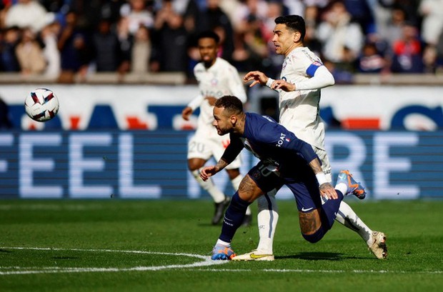 Neymar nghỉ cả tháng, PSG đối diện nguy cơ đi tong mùa giải - Ảnh 2.