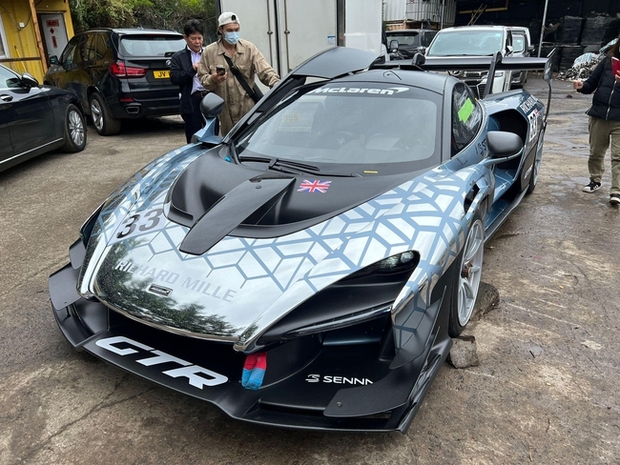 Cùng là McLaren Senna nhưng chiếc được đồn đoán về Việt Nam này khủng hơn xe của ông Đặng Lê Nguyên Vũ và Hoàng Kim Khánh - Ảnh 1.