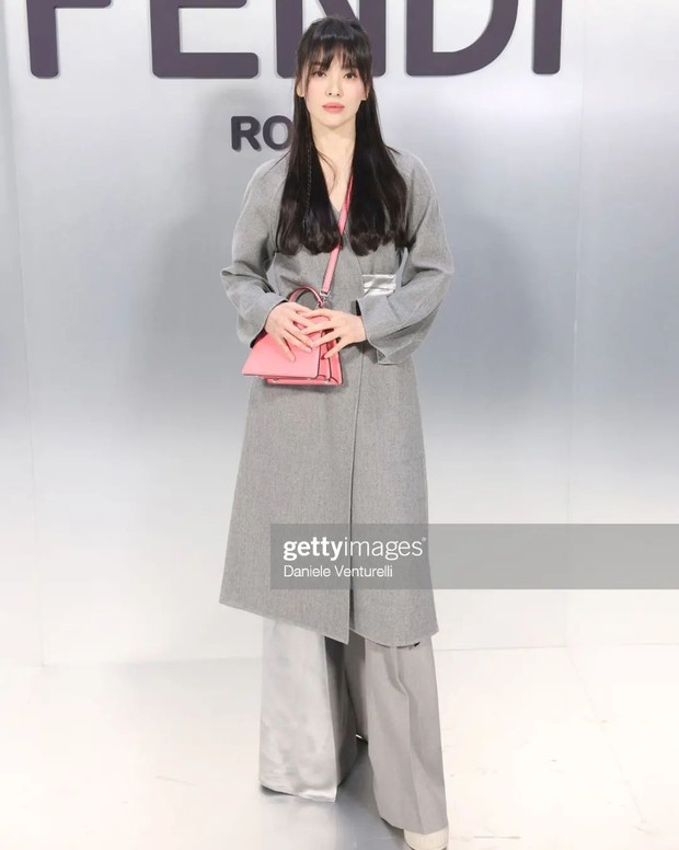 Ảnh Song Hye Kyo tại Milan Fashion Week bị chỉnh sửa quá đà, nhan sắc thật không đẹp tựa tiên tử? - Ảnh 7.