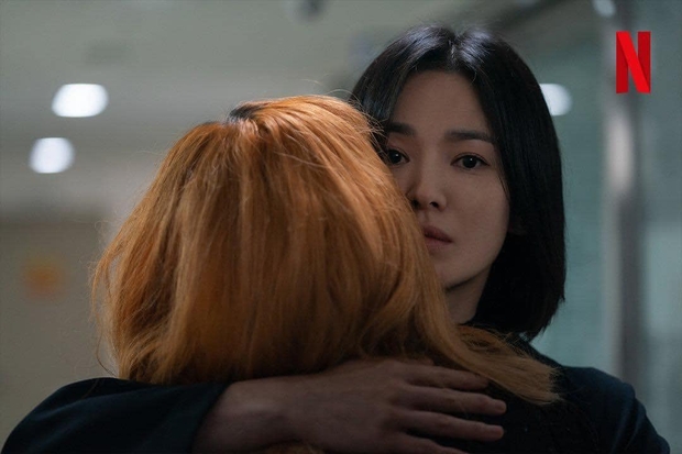 Nhân vật phản diện được mong chờ nhất The Glory 2: Mù quáng vì tiền, khiến Song Hye Kyo có sẹo trên mặt? - Ảnh 1.