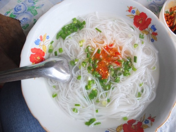 Ở Tây Ninh có món bún cực tối giản, chỉ 7k/tô nhưng lại là món ăn được người dân yêu thích - Ảnh 8.