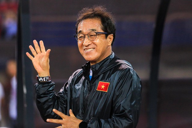 Trợ lý Lee Young-jin chia tay Việt Nam: Tim tôi tan vỡ khi cầu thủ bị chấn thương - Ảnh 1.