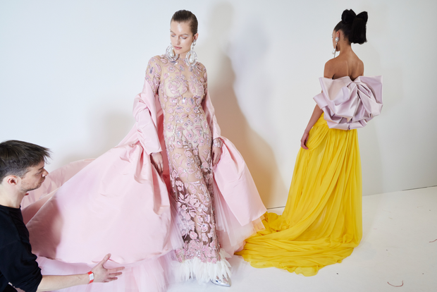 Bst bùng nổ về thị giác tại haute couture fashion week