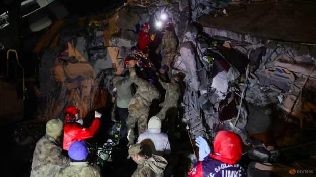 Thảm họa động đất: Thổ Nhĩ Kỳ vật lộn, Syria nguy ngập hơn - Ảnh 2.