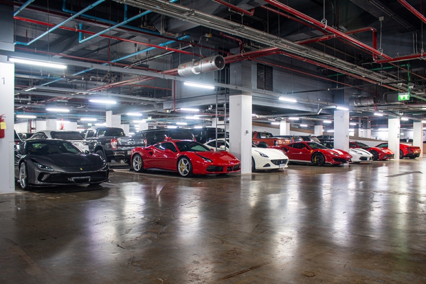 Tôi vừa tự bỏ 4 triệu bay sang Thái xem giới đại gia offline siêu xe: LaFerrari hơn 230 tỷ lộ diện, cả căn hầm kín Ferrari - Ảnh 5.