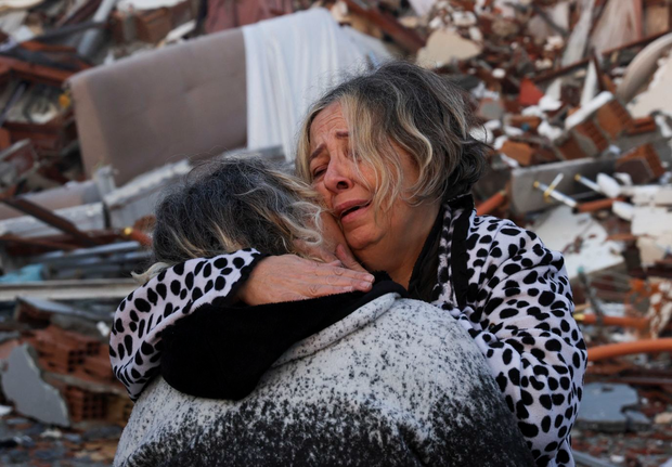 Chùm ảnh hiện trường và nỗ lực cứu hộ sau trận động đất ở Thổ Nhĩ Kỳ và Syria - Ảnh 15.