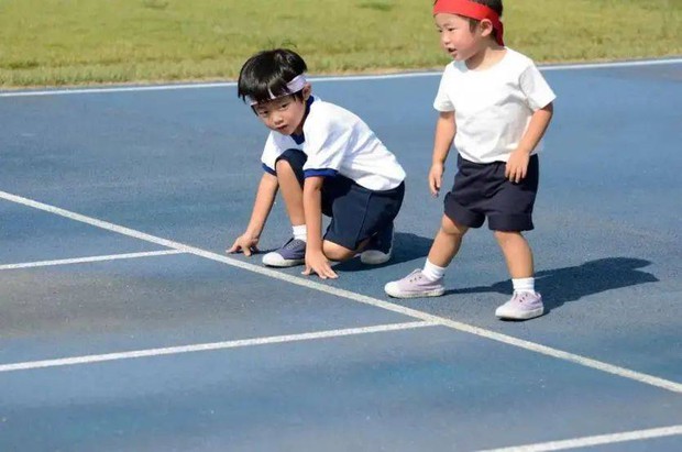 Đây là nguyên nhân kinh điển khiến trẻ học kém: Cha mẹ biết cách uốn nắn sớm thì thành tích của con sao cũng được cải thiện - Ảnh 2.