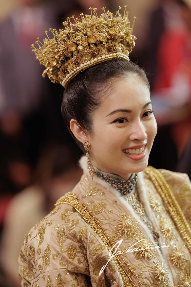 Nong Poy: Hành trình chuyển giới không dễ dàng của nàng Hoa hậu đến cái kết hiếm có bên người thừa kế soái như tài tử ở Phuket - Ảnh 14.