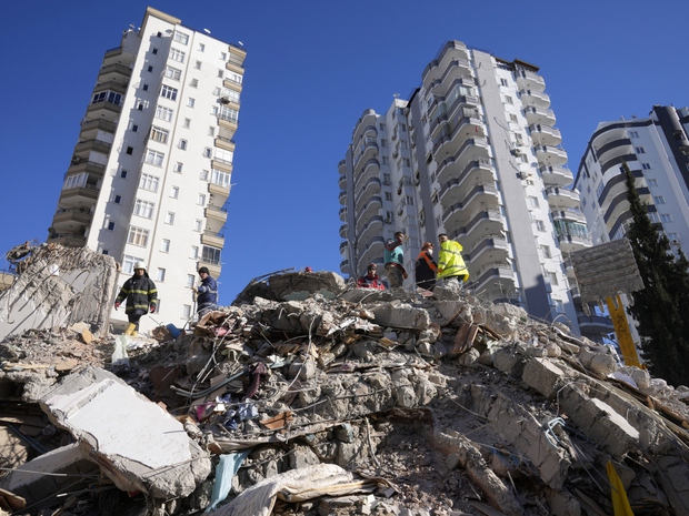 Thổ Nhĩ Kỳ sẽ thay thế 1,5 triệu tòa nhà trước nguy cơ động đất - Ảnh 1.