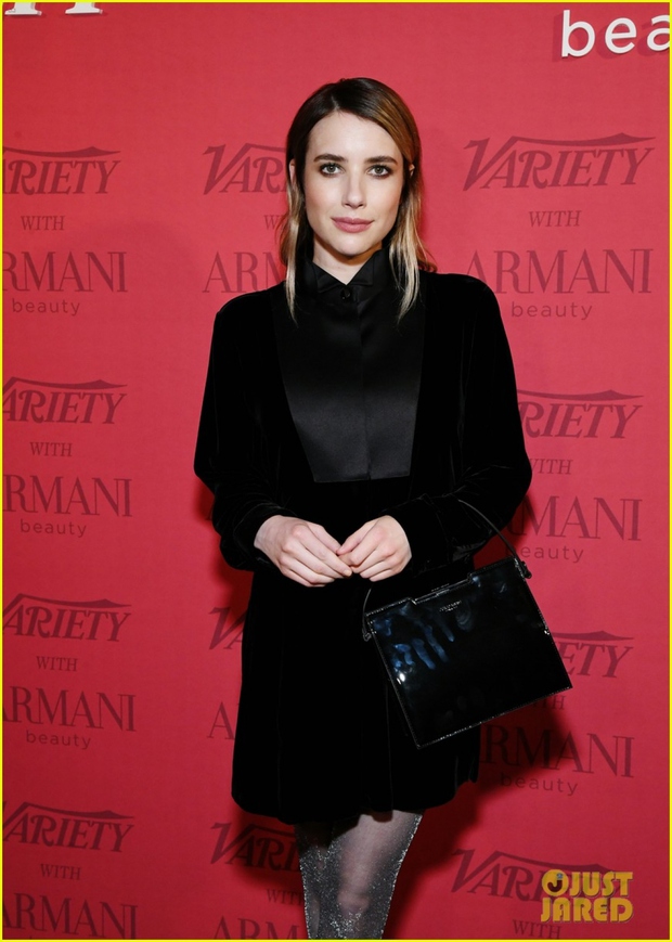 Emma roberts sánh đôi cùng bạn trai