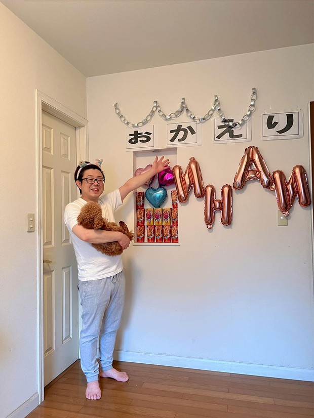 Chân dung ông chồng hơn Bà Nhân Vlog 17 tuổi: Kỹ sư thu nhập vài trăm triệu/tháng, sẵn sàng làm đủ mọi trò chỉ cần vợ vui - Ảnh 2. Chân dung ông chồng hơn Bà Nhân Vlog 17 tuổi: Kỹ sư thu nhập vài trăm triệu/tháng, sẵn sàng làm đủ mọi trò chỉ cần vợ vui - Ảnh 2.