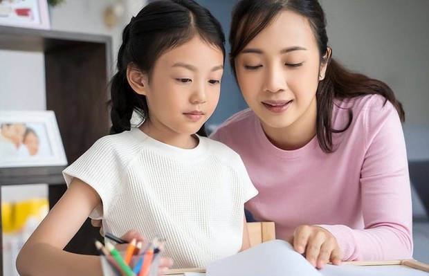 Cách để cha mẹ không phải nặng lời mà con vẫn ngoan - Ảnh 1.