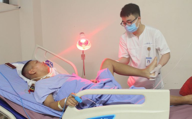 Kỳ tích: Cứu sống bệnh nhân tai biến tỉnh dậy sau 10 ngày hôn mê sâu - Ảnh 1. Kỳ tích: Cứu sống bệnh nhân tai biến tỉnh dậy sau 10 ngày hôn mê sâu - Ảnh 1.