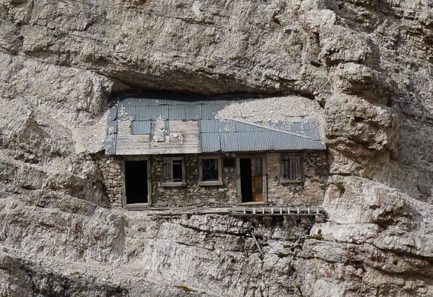 Bí ẩn của Buffa di Perrero - “Ngôi nhà cô đơn nhất thế giới” - Ảnh 2.