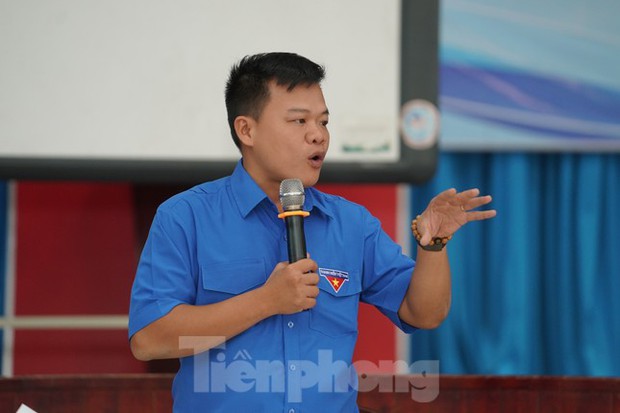 Khoe con trên mạng coi chừng tạo cơ hội cho kẻ xấu lừa đảo - Ảnh 1. Khoe con trên mạng coi chừng tạo cơ hội cho kẻ xấu lừa đảo - Ảnh 1.