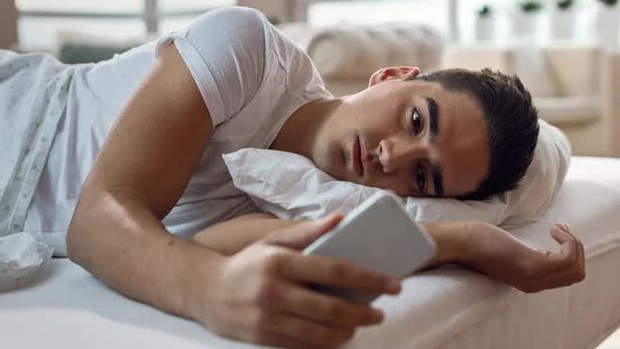 6 thói quen phổ biến trong cuộc sống hàng ngày, tưởng bình thường nhưng lại đang âm thầm hủy hoại bộ não của con người - Ảnh 6. 6 thói quen phổ biến trong cuộc sống hàng ngày, tưởng bình thường nhưng lại đang âm thầm hủy hoại bộ não của con người - Ảnh 6.