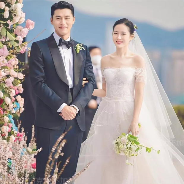 Từ tin Son Ye Jin ly hôn đến Lee Seung Gi hủy cưới vì phốt nhà gái: YouTuber ngày càng lộng hành! - Ảnh 1.