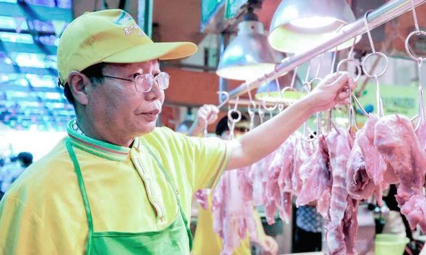 Tranh cãi chuyện bằng ĐH có giúp bạn đổi đời? Thực tế phũ phàng chỉ ra xem nhẹ sự học thì cuộc đời cũng chẳng coi trọng bạn - Ảnh 1.