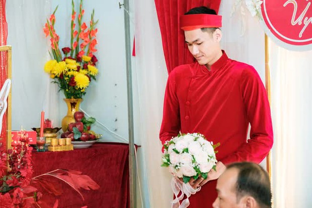 Độc lạ phong cách rước dâu của cầu thủ khủng long cao 2,03m, diện giày thi đấu bóng rổ cực ngầu - Ảnh 3.