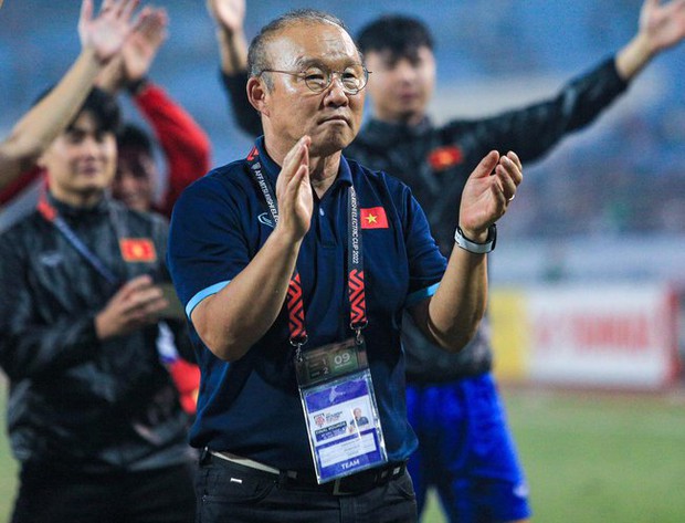 HLV Park Hang-seo tái xuất đúng dịp ông Troussier gặp cú vấp với U23 Việt Nam - Ảnh 1.