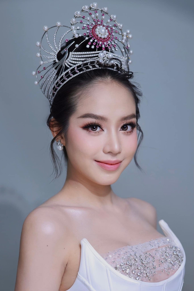 “Bà trùm” Sen Vàng ủng hộ việc Hoa hậu Thanh Thủy phẫu thuật thẩm mỹ sau vài tháng đăng quang - Ảnh 2.