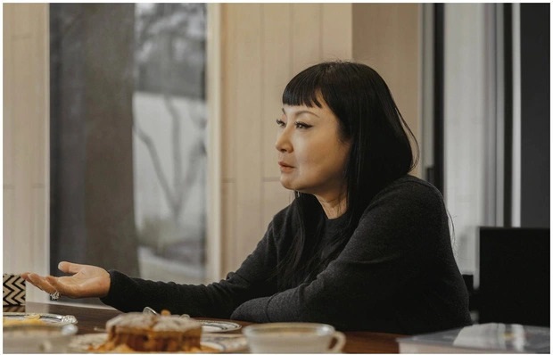 Mẹ chồng tài phiệt của mợ chảnh Jeon Ji Hyun gây bão với phản ứng đầy bất ngờ trước ảnh ghép đôi con dâu và “thánh sống” Kang Dong Won - Ảnh 2.