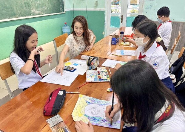 Nỗi lòng giáo viên môn phụ: Muốn dạy thêm nhưng không ai học - Ảnh 1.