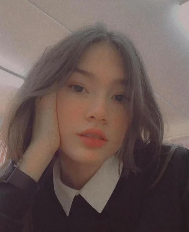 Em gái Đặng Văn Lâm trổ mã xinh đẹp ở tuổi 16, chiều cao lấn át dàn tuyển thủ Việt Nam - Ảnh 12.