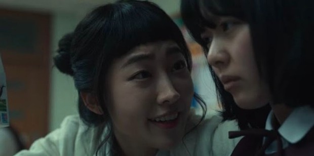 Bí mật cảnh hai ác nữ không mặc nội y trong phim của Song Hye Kyo - Ảnh 2.