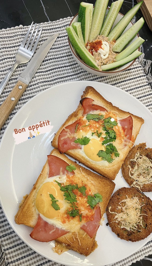 Khi Hải Tú nấu ăn, trong mâm cơm lúc nào cũng có một nguyên liệu đặc biệt siêu ngon, siêu bổ dưỡng - Ảnh 2. Khi Hải Tú nấu ăn, trong mâm cơm lúc nào cũng có một nguyên liệu đặc biệt siêu ngon, siêu bổ dưỡng - Ảnh 2.