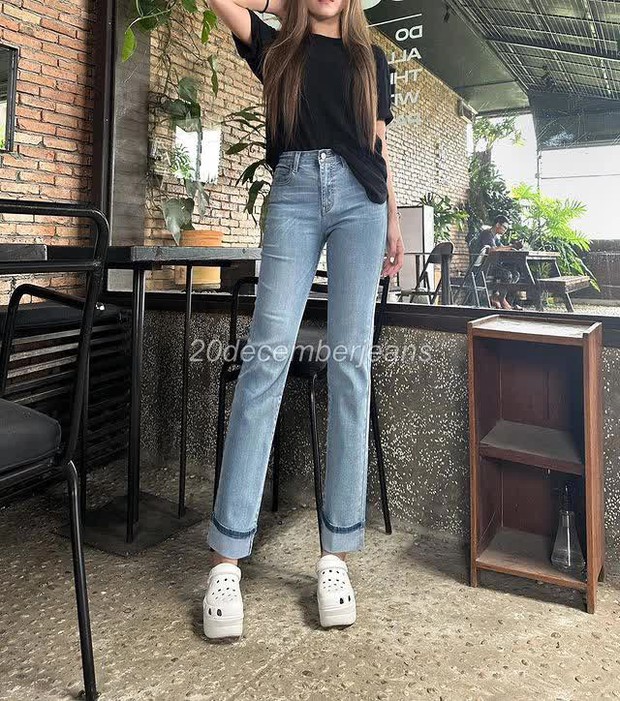 Cô giáo 9X gây sốt Weibo với style đi dạy: Cả tuần không trùng bộ nào, mặc đơn giản vẫn đẹp ngất ngây - Ảnh 11.