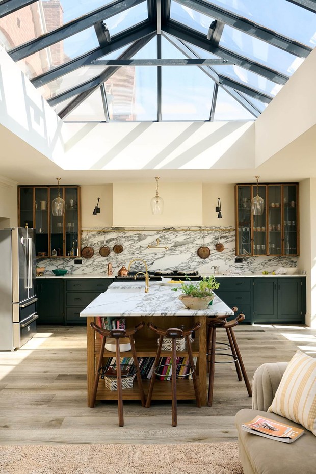 6 lý do cho thấy nhà bếp với thiết kế giếng trời là lựa chọn tuyệt vời với mọi gia đình - Ảnh 2.