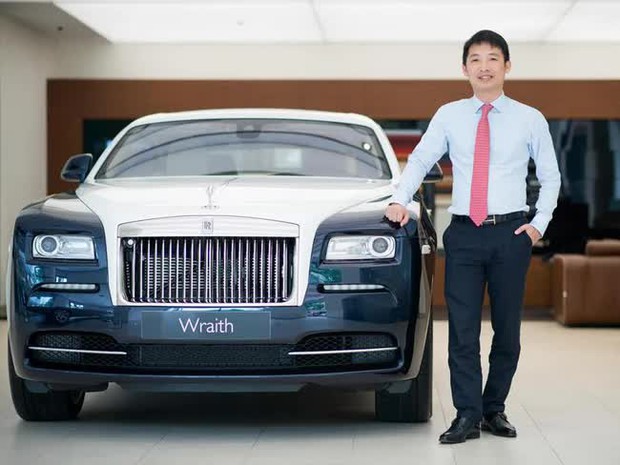 Ông trùm Rolls-Royce một thời kể hàng chục tiêu chuẩn tài xế chuyên nghiệp: Không treo chìa khóa ở đỉa quần, chỉnh gương tránh nhìn thấy miệng hành khách - Ảnh 1.