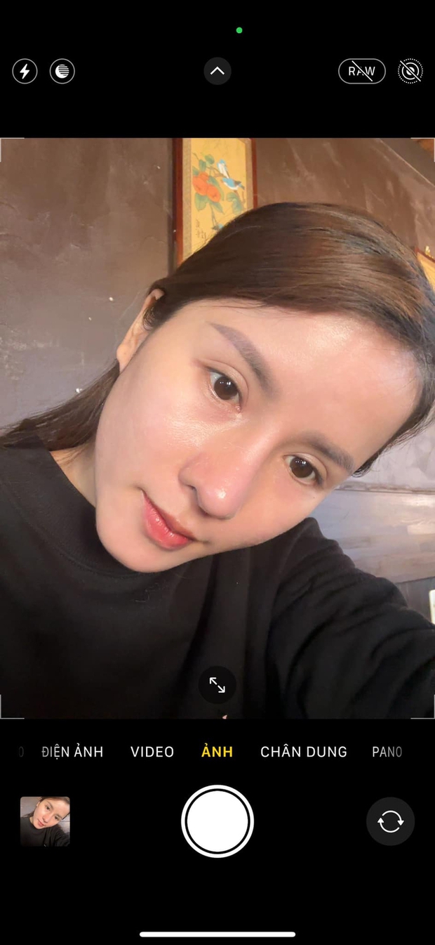 Bà Nhân Vlog 27 năm mới xài camera thường 1 lần, thành phẩm thế nào? - Ảnh 2. Bà Nhân Vlog 27 năm mới xài camera thường 1 lần, thành phẩm thế nào? - Ảnh 2.